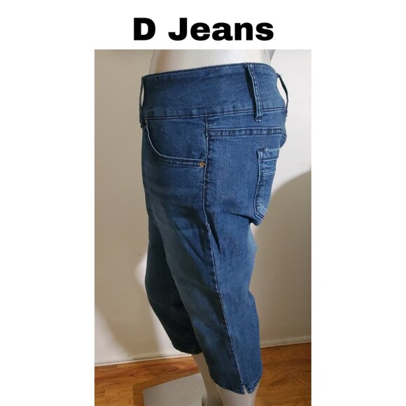 D Jeans Stretch Capri Jeans - Size 12, 3-Button Closure, Comfy & Stylish - Picture 5 of 9